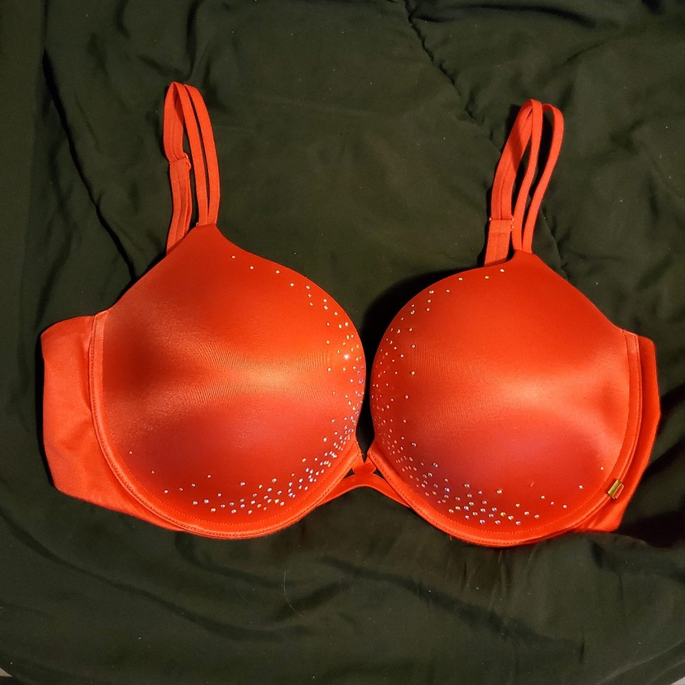 VS Victoria's Secret Very Sexy Push Up Bra